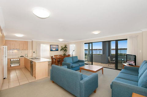 Sandcastles On The Broadwater - Accommodation QLD 1