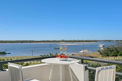 Sandcastles On The Broadwater - Accommodation QLD 0