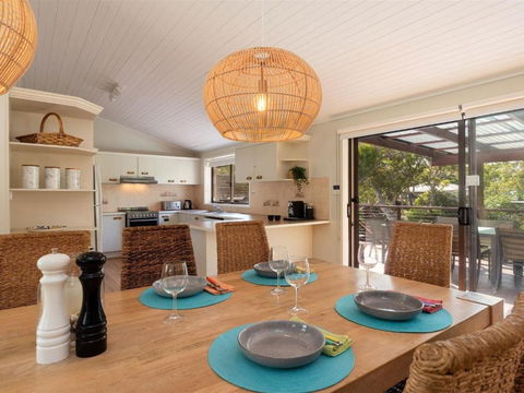 Sandcastles - Accommodation QLD 3