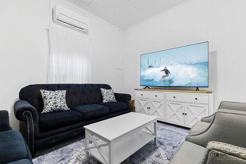 Sandown Beachside Cottage - Accommodation QLD 1