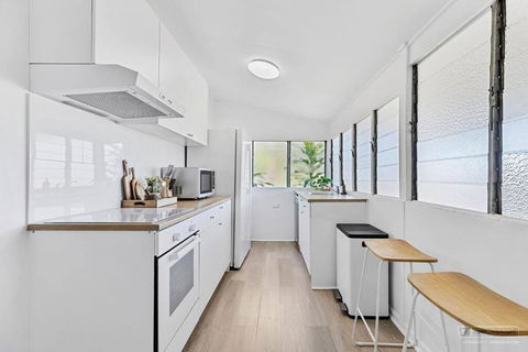 Sandown Beachside Cottage - Accommodation QLD 2