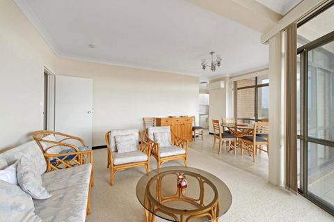 Sandpiper 9 25 Waugh Street - Accommodation QLD 1