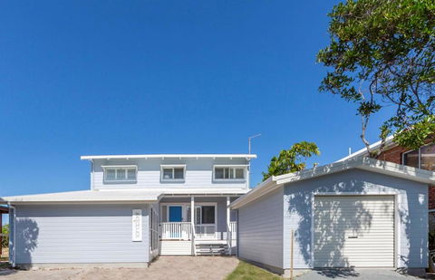 Sandpiper Beachfront House - Hastings Point - Accommodation QLD 1