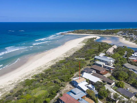 Sandpiper Beachfront House - Hastings Point - Accommodation QLD 2
