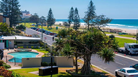 Sandrift Beachfront Apartments - Accommodation QLD 1