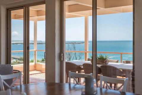 Sandrift Two - Oceanstays - Accommodation QLD 0