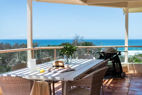 Sandrift Two - Oceanstays - Accommodation QLD 1