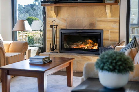 Sandstone Estate - Accommodation QLD 3