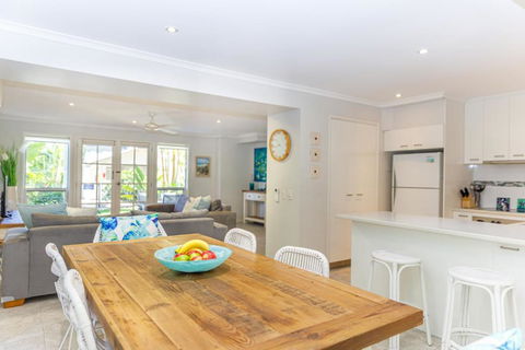 Sandy Beach Resort - Accommodation QLD 1