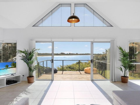 Sandy Cove - Accommodation QLD 1