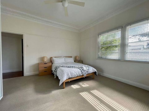 Serene Countryside Escape Spacious 3BR Retreat Near Wineries - Accommodation QLD 1
