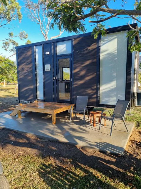 Shady Creek By Tiny Away - Accommodation QLD 1