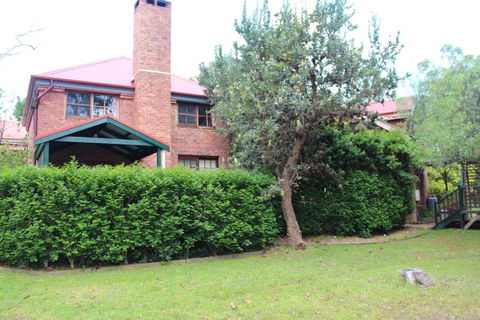Storey Grange - Accommodation QLD 1