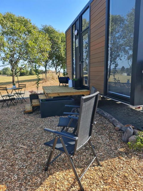 Sunset Retreat By Tiny Away - Accommodation QLD 3