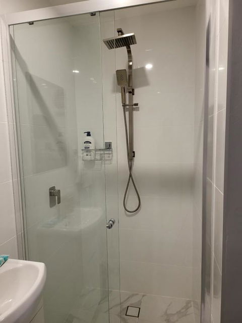 T&V Suites - Accommodation QLD 1