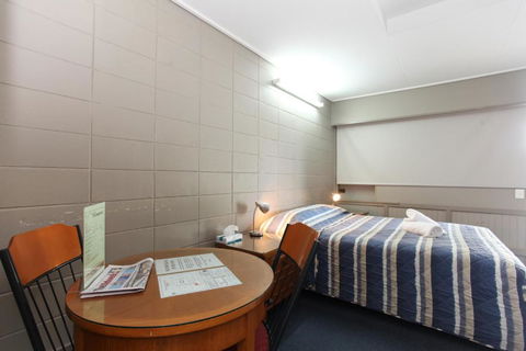 Tandara Hotel Motel - Accommodation QLD 1