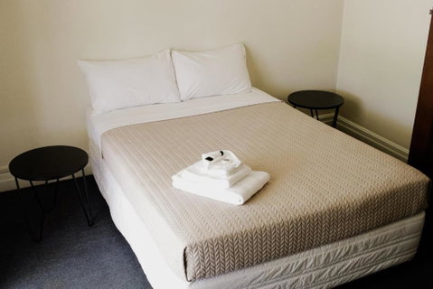 The Australian Hotel St George - Accommodation QLD 2