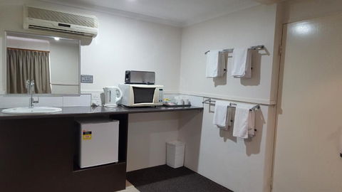 The Commercial Hotel Motel - Accommodation QLD 2