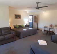 Beachport Motor Inn - Accommodation QLD