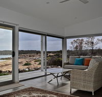 Beachside - Accommodation QLD