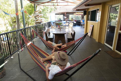 Beachside 1770 YHA - Accommodation QLD 1