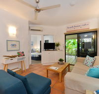 Beachside  the Reef - Accommodation QLD