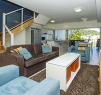 Beachside Apartment 13 - Accommodation QLD