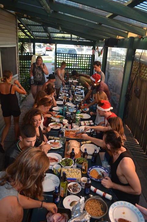 Beachside Backpackers - Accommodation QLD 3