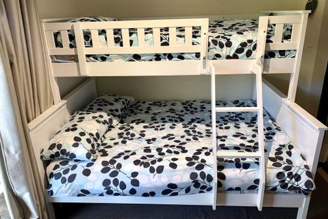 Beachside Escape - Accommodation QLD 3