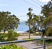 Beachside Haven - Your Perfect Oasis Home - Accommodation QLD
