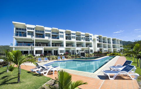 Beachside Magnetic Harbour Apartments - Accommodation QLD 0