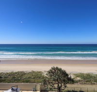 Beachside Tower Apartments - Accommodation QLD
