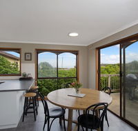 Beacon Point House - Accommodation QLD