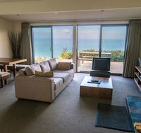 Beacon Point Ocean View Villas - Accommodation QLD