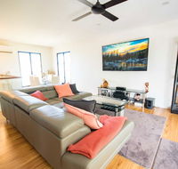 Beautiful Modern Luxury - Accommodation QLD