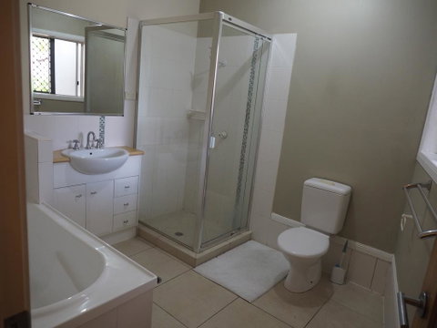 Bed And Breakfast With Airport Transfers And Rental Car - Accommodation QLD 2
