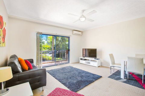 Bella Mare Beachside Apartments - Accommodation QLD 2