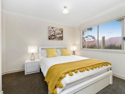 Bellevue - Accommodation QLD 3