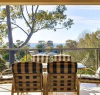 Bellima Beach House' 9 Jackson Close - huge duplex with air con and fabulous views - Accommodation QLD