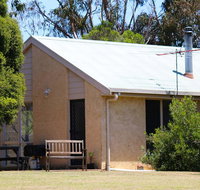 Bells Beach Cottages - Accommodation QLD