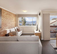 Beloka 9 - Overlooking Lake Jindabyne - Accommodation QLD