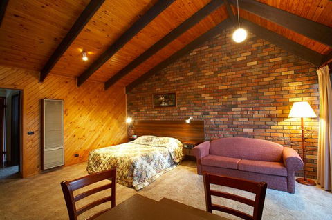 Belvoir Village Motel & Apartments Wodonga - Accommodation QLD 3