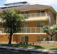 Bentley 3 - North Street - Accommodation QLD