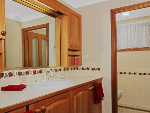 Benvenue - Resort Style With Pool - Accommodation QLD 3