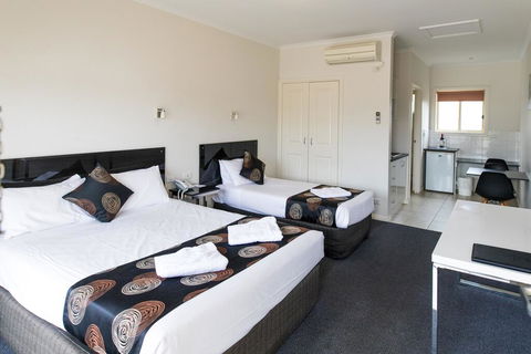 Best Western Mill Park Motor Inn - Accommodation QLD 2