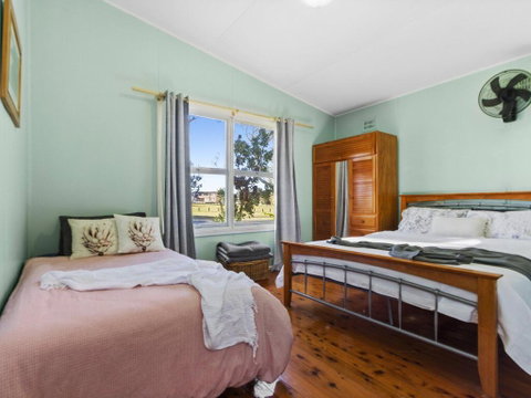 Between 2 Beaches - Comfortable Private Sanctuary - Accommodation QLD 1