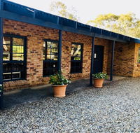 Beulah by the Lake - Accommodation QLD