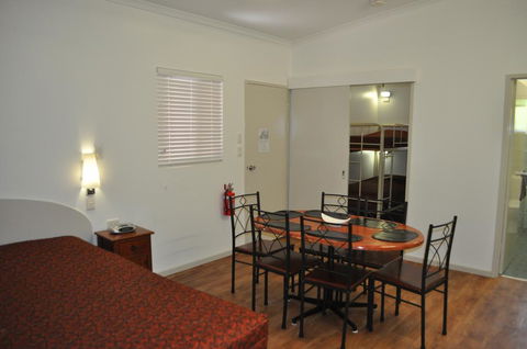 BIG4 MacDonnell Range Holiday Park - Accommodation QLD 2