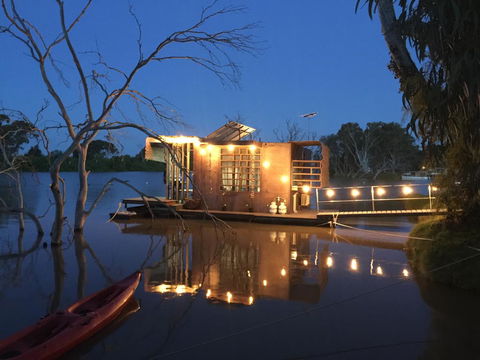 Bill's Boathouse - Accommodation QLD 0