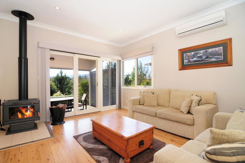 Bimbadeen - Comfortable Country Styled House! - Accommodation QLD 2